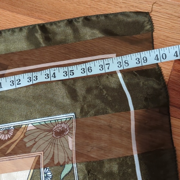 Vintage Large Scarf - Picture 6 of 8